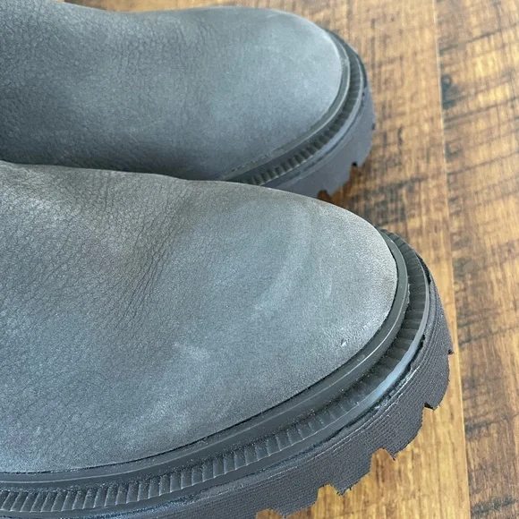 The Henry Lugsole Boot In Nubuck - Picture 6 of 12